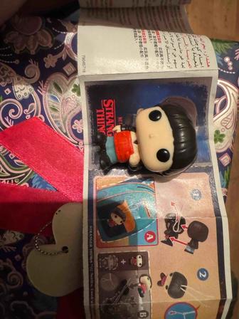 Продам Уилла обычного из очень странных дел,киндер джой