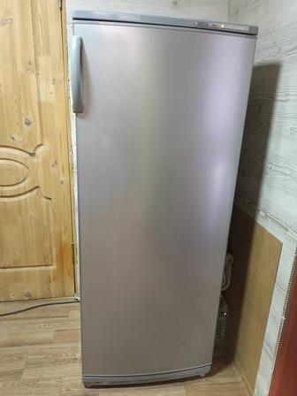 Продам морозильную камеру