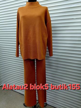 Продажа женских костюмов