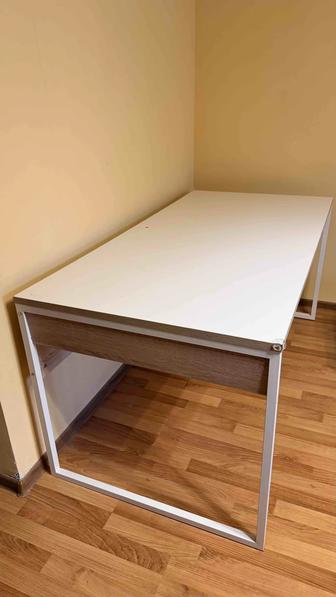 Продаю рабочий стол