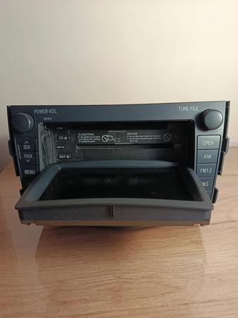 Продам автомагнитолу на RAV4
