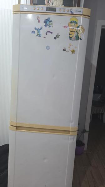 Продается холодильник