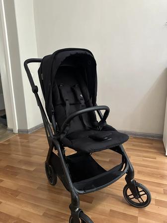 Продам коляску Maxi Cosi Leona