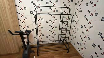 Напольная вешалка