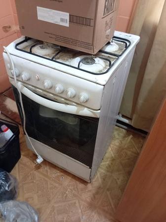 Продам газовую плиту Индезит