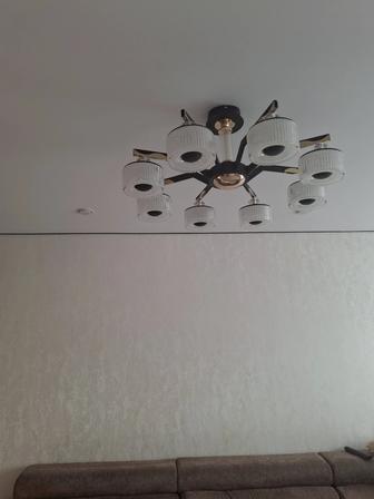 Продаю люстру