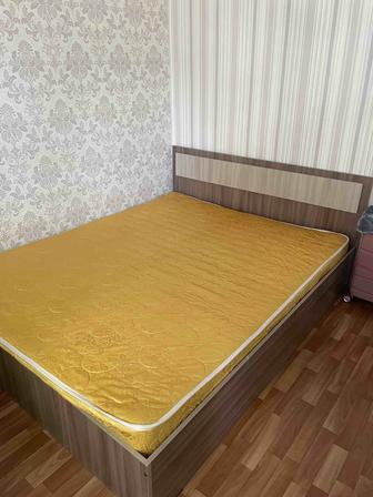 Продажа кровати и тумбочек