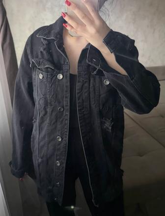 Черная джинсовка