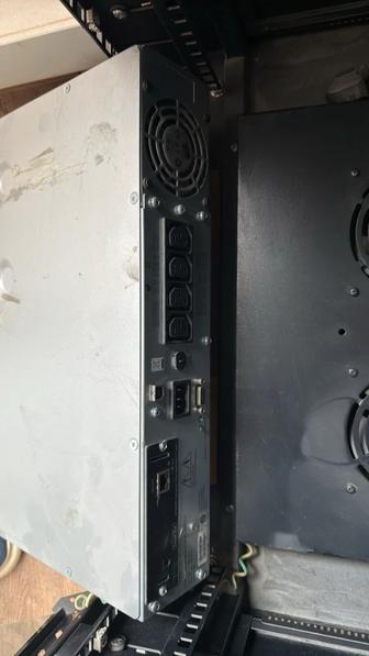 APC Smart-UPS SUA750RM2U