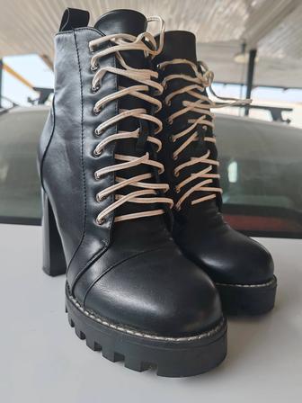 Осенние-весенние ботильоны.