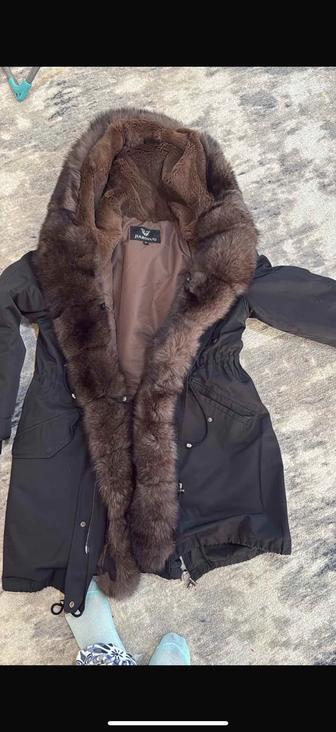 Продам парку почти новая 48 р