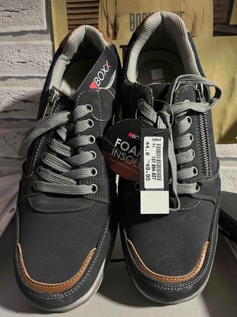 Новые кроссовки, размер 44 (EU), Германия