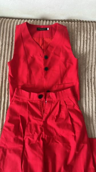 Жаңа, киілмеген киімдер сатылады