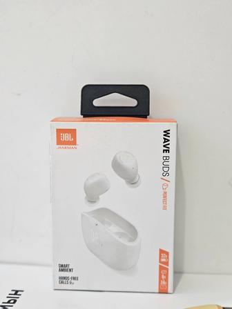 JBL wave buds white