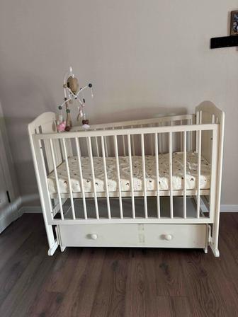 детская кроватка