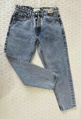 Джинсы Pull Bear