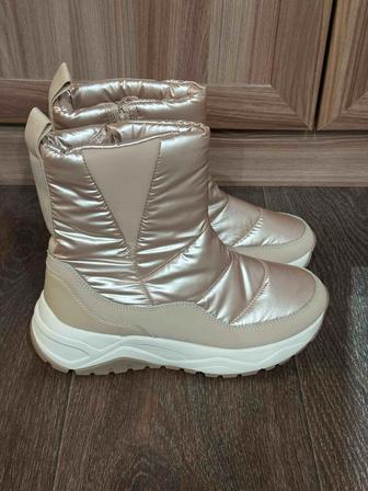 Зимние сапоги Дутики . DEMIX