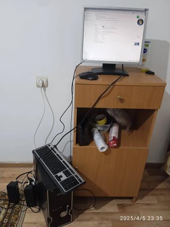 Компьютер с монитором