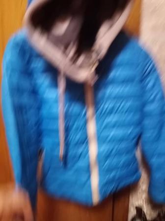 Продам куртку