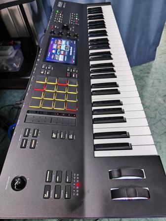 Синтезатор Akai MPC KEY61