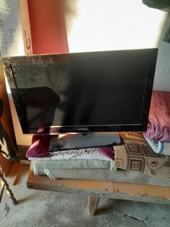 Продается телевизор Samsung , не рабочий, на запчасти