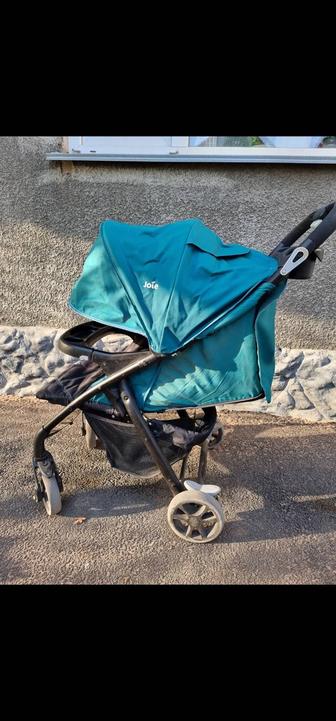 Продам прогулочную коляску joie