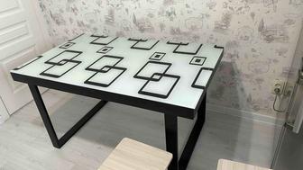 Продам стол стулья тумбу и кровать