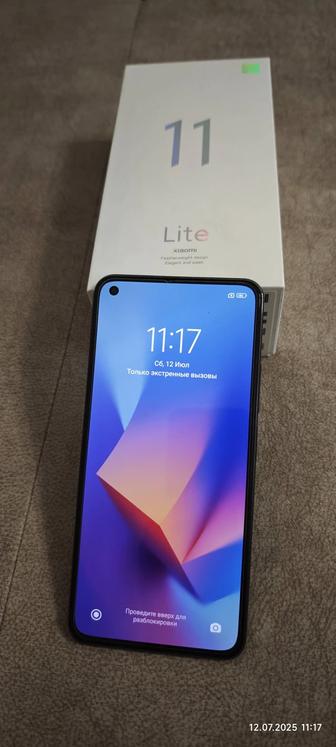 б.у телефон Xiaomi MI 11Lite -6gb ram-128gb rom