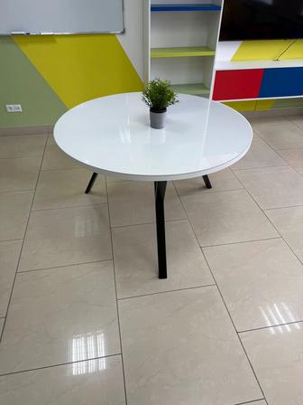 Продается обеденный стол!