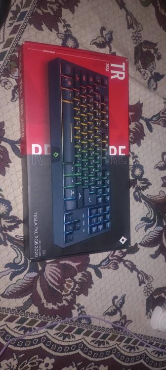 Продаю игровую клавиатуру