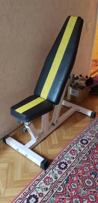 Продам скамью для жима.Угол наклона меняется.