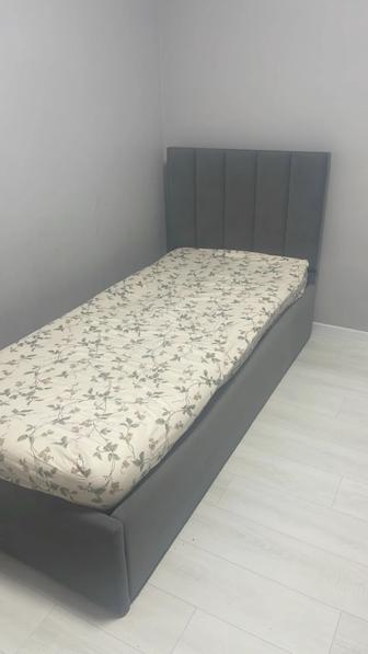 Кровать подростковая