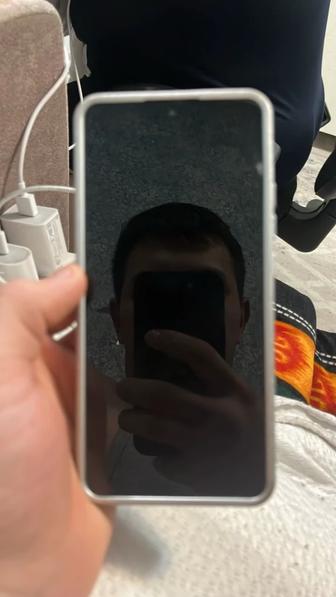 Продаю телефон