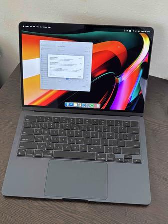 Macbook Air 13 M2 2022