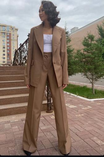 Продам костюм