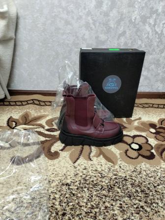 Сапоги женские