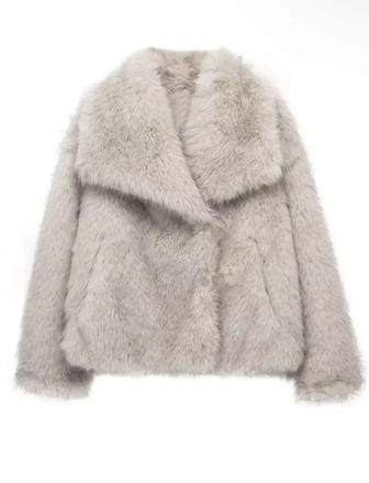 Шуба женская , бежевая