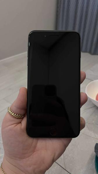 Продам iPhone 8 plus