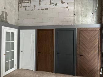 Продам двери с витрины межкомнатные