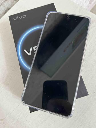 Смартфон Vivo V50 Lite 8 ГБ/128 ГБ золотистый
