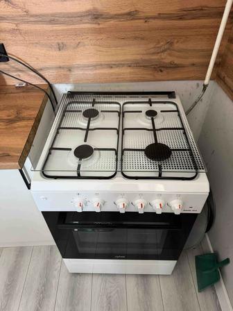 Продано новую газовую плиту.