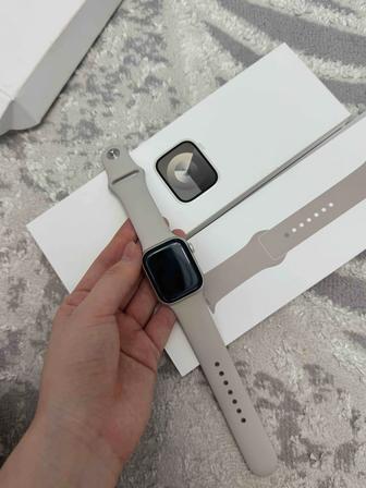 Apple Watch / series 9 / 41 mm / aluminium ceramic case