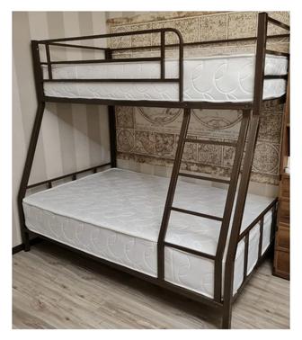 Продам срочно двухъярусную кровать