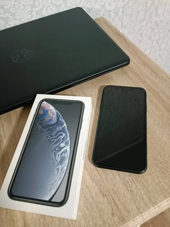 Продам iPhone xr 64 g