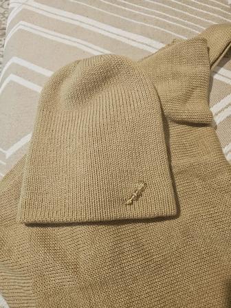 Продам шапку с косынкой комплект