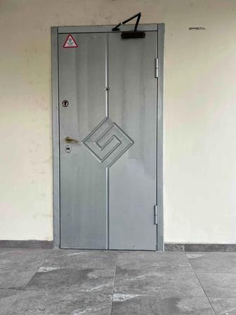 Продается металлическая дверь