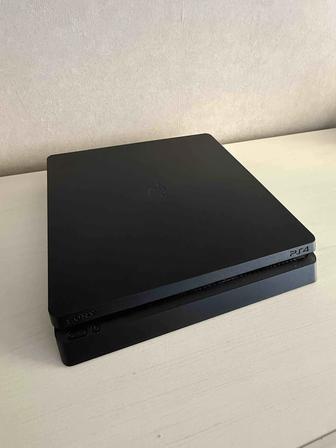 Продаю PlayStation 4 (1 ТБ) в идеальном состоянии