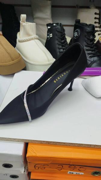 Женские туфли