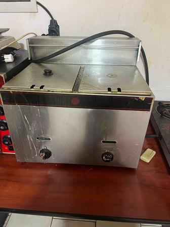 Продам фрютирницу