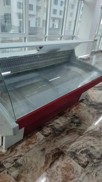 Холодильная витрина 2 м